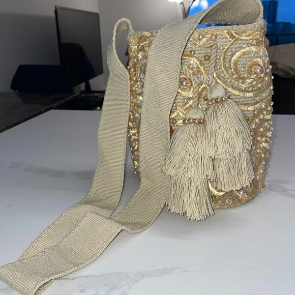 Luxury Wayuu Handmade Bag Gold - Picture 5 of 8